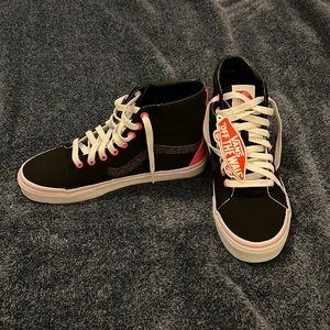 Customs sk8-hi vans